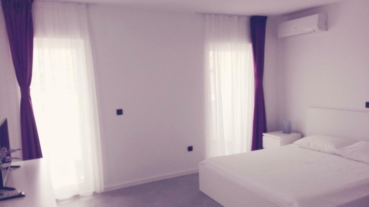 Hotel Hrvoje Pag Town Zewnętrze zdjęcie