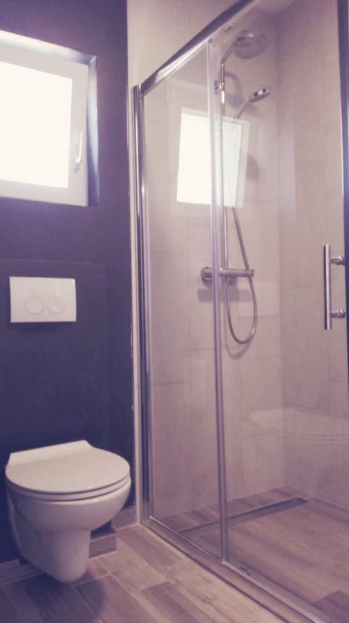 Hotel Hrvoje Pag Town Zewnętrze zdjęcie