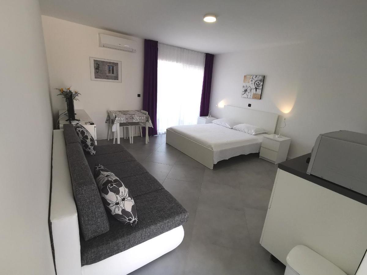 Hotel Hrvoje Pag Town Zewnętrze zdjęcie