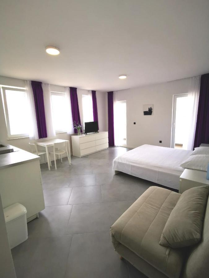 Hotel Hrvoje Pag Town Zewnętrze zdjęcie